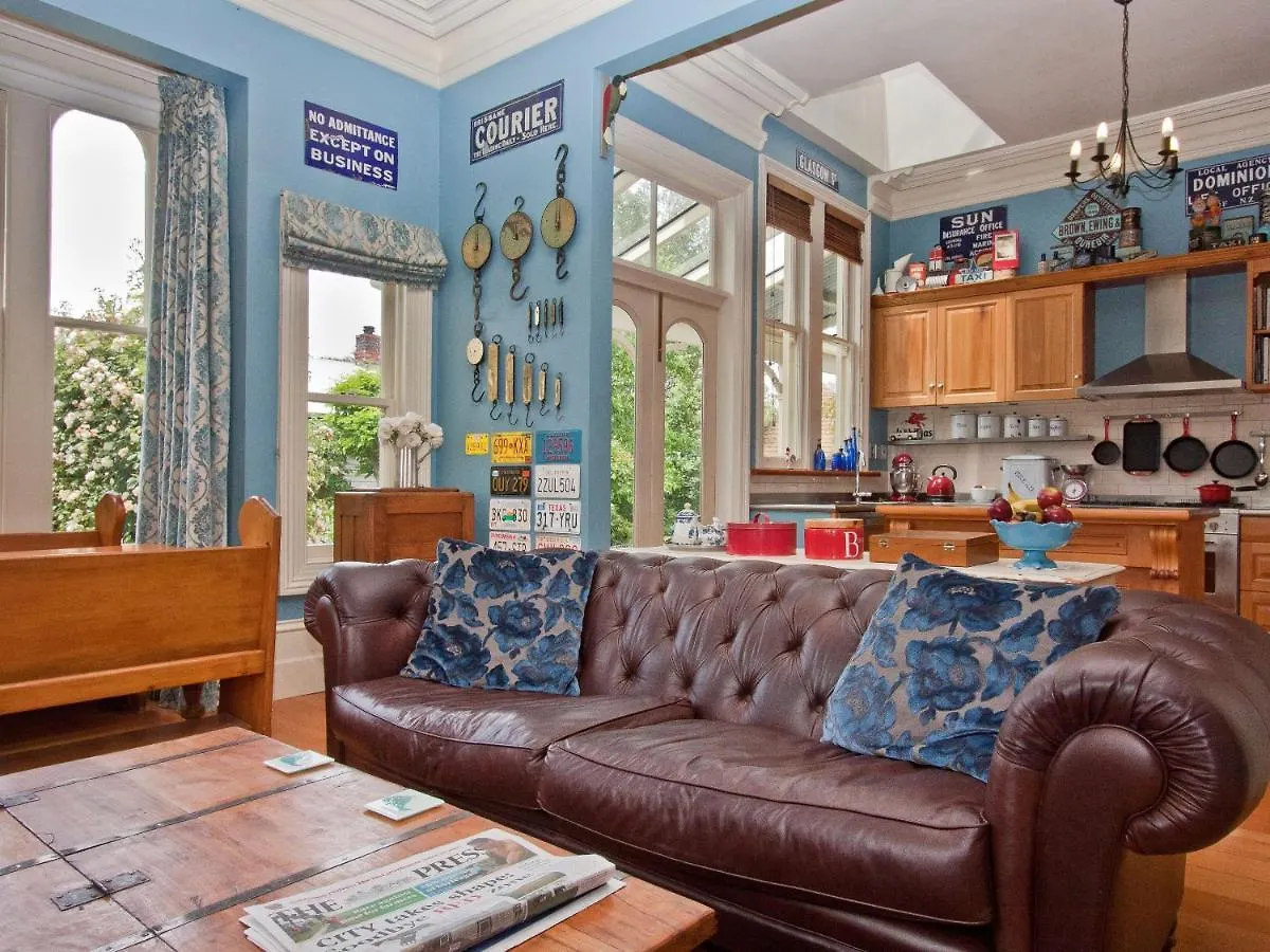 Lilac Rose Boutique Bed And Breakfast Christchurch Bed & Breakfast