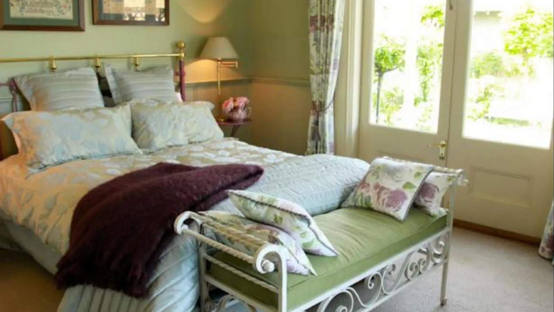 Bed & Breakfast Lilac Rose Boutique Bed And Breakfast Christchurch