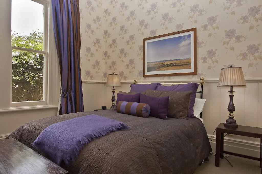 Lilac Rose Boutique Bed And Breakfast Christchurch Bed & Breakfast